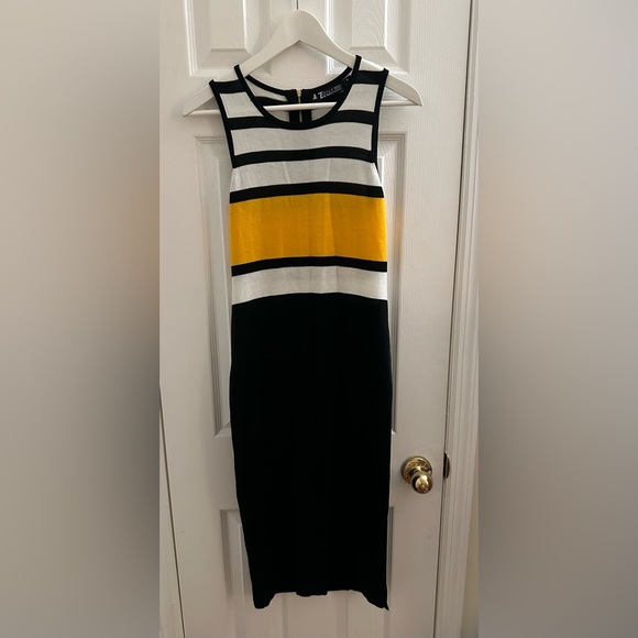 New York & Company Dresses & Skirts - New York & company color-block dress size xs EUC